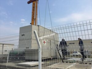 年度末までに大型発電機3台の撤去・買取を完了した相談解決事例です。現地調査翌日に工程計画と工事概要を提出し、社内承認から着工までをサポート。リユース買取で撤去費用を抑え、短納期でも安心して進められた事例をご紹介します。 / 大型発電機・非常用発電機買取.com 年度末までに大型発電機3台の撤去・買取を完了した相談解決事例です。現地調査翌日に工程計画と工事概要を提出し、社内承認から着工までをサポート。リユース買取で撤去費用を抑え、短納期でも安心して進められた事例をご紹介します。