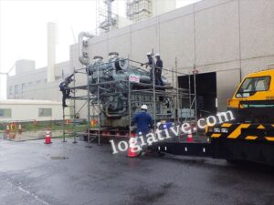 大型発電機の撤去・搬出・引き取り事例。秋田県の現場で、解体範囲、吊り上げ方法、輸送条件、アスベストへの事前確認まで整理し、遠方から大型非常用発電機の引き取りに対応しました。