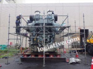 大型発電機の撤去・搬出・引き取り事例。秋田県の現場で、解体範囲、吊り上げ方法、輸送条件、アスベストへの事前確認まで整理し、遠方から大型非常用発電機の引き取りに対応しました。