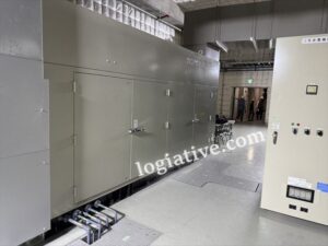 愛知県某サッカースタジアムで実施した大型発電機撤去工事の相談解決事例です。現地調査から工程設計、安全対策、重機計画、工期短縮まで、担当者様が安心して工事を進められるサポート内容を詳しく紹介します。