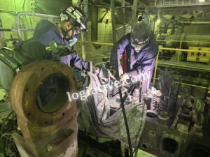 大型発電機3台・総重量500トン超の撤去工事事例。現地調査から工程計画、安全対策、特殊クレーンによる搬出、社内説明資料の作成まで、担当者が安心して進められる大型設備撤去のポイントを詳しく解説します。 / 大型発電機・非常用発電機買取.com 大型発電機3台・総重量500トン超の撤去工事事例。現地調査から工程計画、安全対策、特殊クレーンによる搬出、社内説明資料の作成まで、担当者が安心して進められる大型設備撤去のポイントを詳しく解説します。