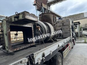 大型発電機3台・総重量500トン超の撤去工事事例。現地調査から工程計画、安全対策、特殊クレーンによる搬出、社内説明資料の作成まで、担当者が安心して進められる大型設備撤去のポイントを詳しく解説します。 / 大型発電機・非常用発電機買取.com 大型発電機3台・総重量500トン超の撤去工事事例。現地調査から工程計画、安全対策、特殊クレーンによる搬出、社内説明資料の作成まで、担当者が安心して進められる大型設備撤去のポイントを詳しく解説します。